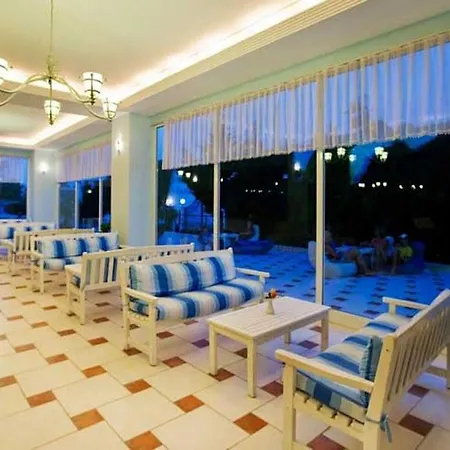 Larissa Blue Resort 3*