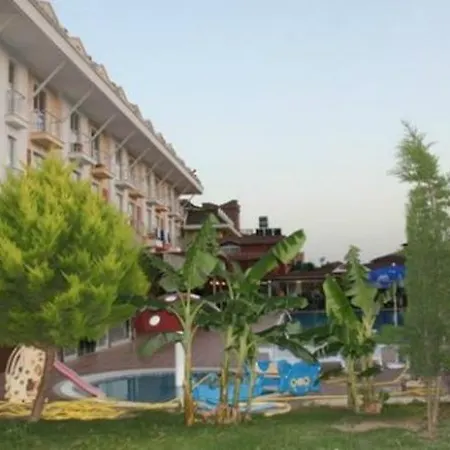 Larissa Blue Resort 3*