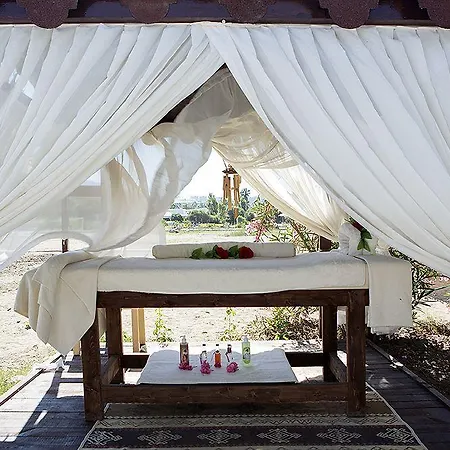 Larissa Blue Resort 3*